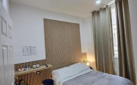 B&B Napoli Centrale Room&Jacuzzi